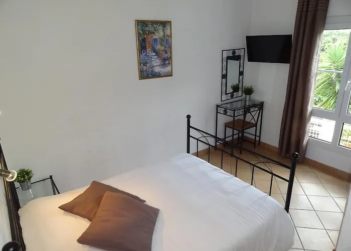 De La Plage Hotel 2*