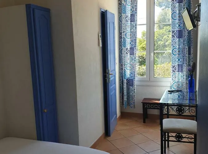 De La Plage 2* Saint Tropez