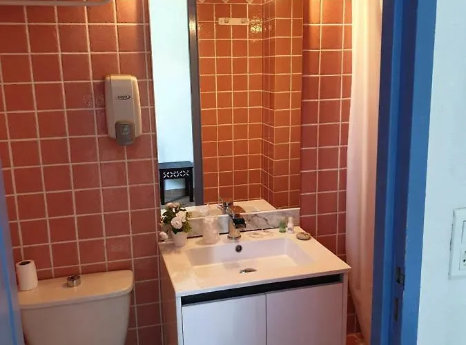 Hotel De La Plage 2*